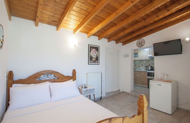 SkyFrame Apartments - Photo 7