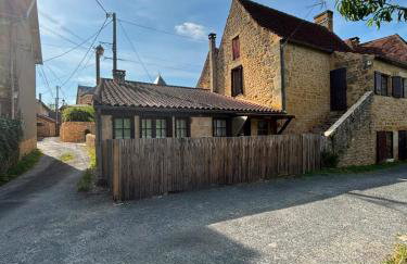 Corps de ferme rénové à 10 min de Sarlat - Foto 46