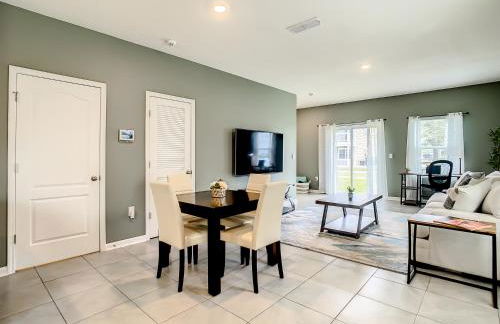 Jax's Perfect Getaway! - Photo 3