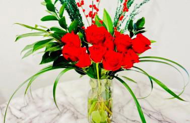 Hollywood Penthouse with Balcony & Pool View - Photo 10