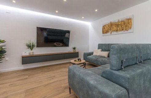 Cozy Home In Tinj With Wifi - Foto 19