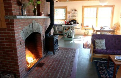 Coastal Vacation Rental with Fireplace near the Acadia National Park in Maine - Foto 9