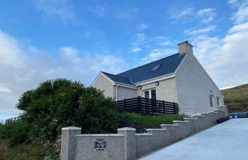 Carloway Self Catering, 5A Upper Carloway, Isle of Lewis, Outer Hebrides - Off grid, outdoor, wood fired hot tub and infra red sauna - Photo 25