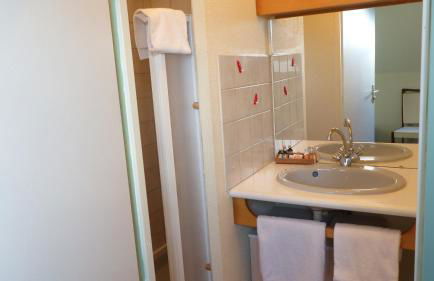 Erdeven - Petite maison de vacances près de la plage de Kerhilio - Foto 16