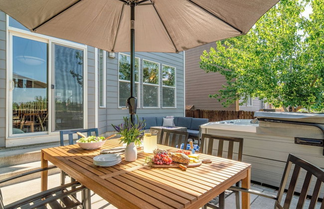 Canal Trail Base Camp by Avantstay Hot Tub + Deck + Walk to Pickleball + 10 Min to Bend Family Friendly - Foto 93