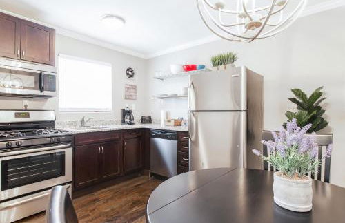 Stylish OneBedroom in Popular Virginia Highland 3miles to Mercedes Benz stadium - Foto 32