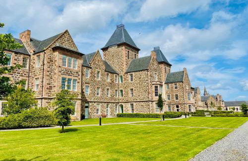 Great Glen Townhouse Inverness - Entire 3 Story Townhouse - Photo 35