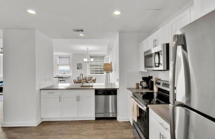 HEB703 Modern & Chic 2 Bedroom Condo Downtown Fort Worth, Free Parking, Walk to Convention Center - Foto 12