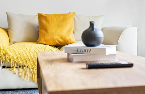 Modern Two Bed House - Garden - Parking - Smart TV - 2GMS - Foto 43