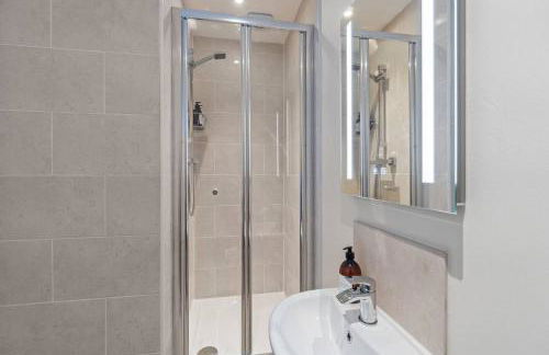 Sea Haven House Central Plymouth 4 Bed 3 and a Half Bath Secure Parking - Foto 6