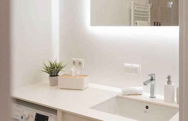 Vienna Heights Premium Apartments - Photo 24