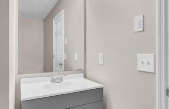 Charming 3-bedroom house Scenic&Close to Downtown - Foto 10