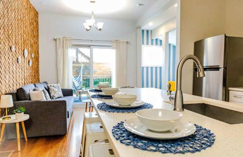 Jennifer's Stylish Apt Private Deck Backyard Oasis - Foto 1