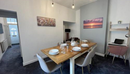 Modernised 3-bedroom Blackburn townhouse sleeps 6 - Foto 5