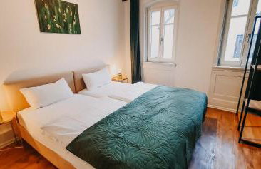 2BR Wohnen mit Aussicht in der malerischen Altstadt - gemütlich & zentral - Foto 1