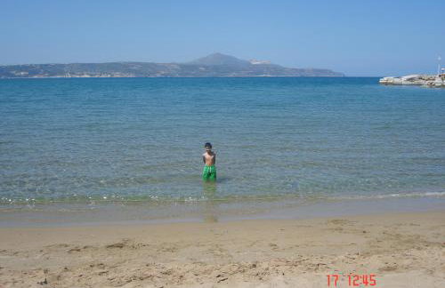 Breathtaking sea and Mountain views with Private pool, Peace full relaxing Villa with WiFi near Shops and Restaurants - Photo 49