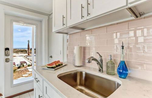 Flamingo Loft - Charming Oceanfront Loft - Multiple Decks - Private Beach Access - Foto 4