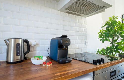 Centre - Parking - Place du Peyrou - Tram à 2 min - Photo 6