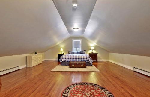 Chittenden Farmhouse - Historic 4BR, 2BA, 20 Min to Skiing, 7 Min to Mountaintop Resort - Foto 37