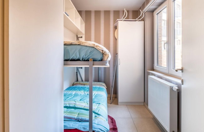 Duplex Near Zeedijk & Center With Sunny Balcony - Photo 2