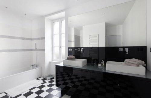 Maison Le Clos Neraud avec piscine et SPA - Foto 9