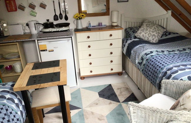 Cozy Camborne Studio Retreat With two Single Beds - Foto 6