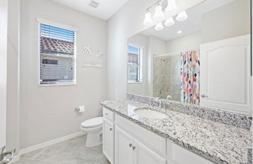 Modern waterfront home in Artesia with pool/gym - Photo 21