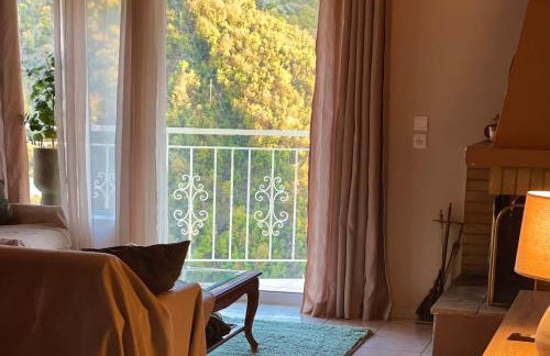 Arcadian Escape - Tsiaxtai Group - Photo 2