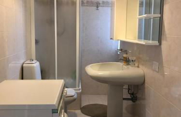 Big Apartment with Lake View and Three Bedrooms - Foto 35