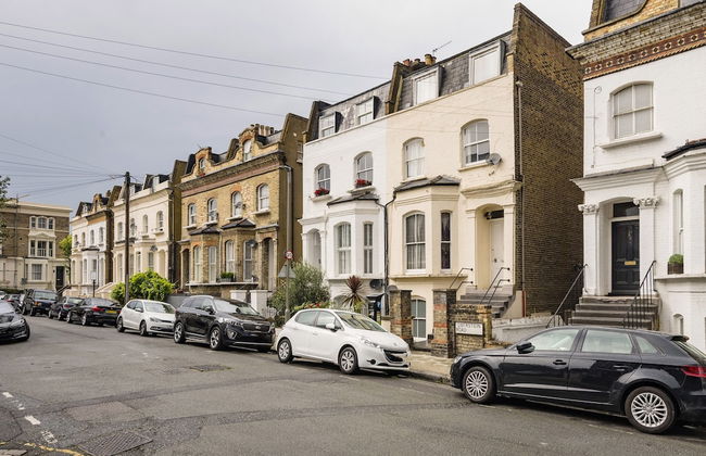 Contemporary Clapham Home Near Wandsworth Common - Photo 19