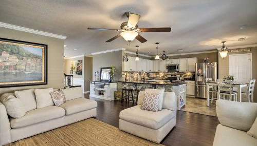 Luxe Home 30 Miles to Houston with Pool and Grill - Foto 4