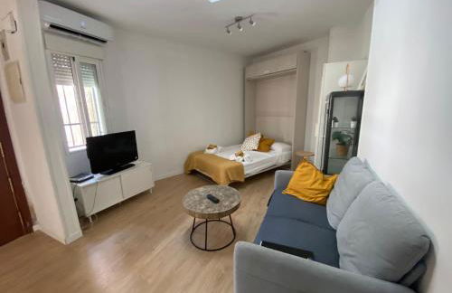 Bonito Estudio con terraza - Photo 14