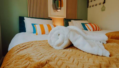 NovaCrest - Stylish 3 Bedroom with Parking - Sleeps 5 - Foto 2, towels