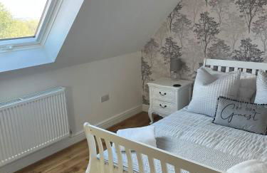 Honeysuckle Cottage -PART OF ALTON COTTAGES - Foto 12