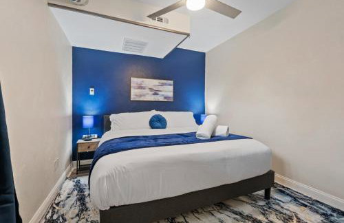 King Bed Suite With Free Parking, Step Free Access - Foto 21