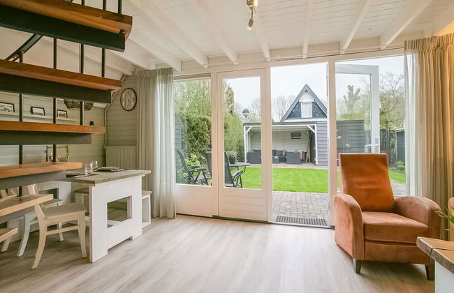 Peaceful Holiday Home in Tuitjenhorn - Photo 14