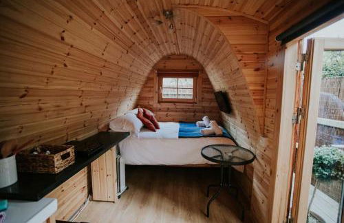 River Side Cabin with Hot tub Snowdonia - Foto 6