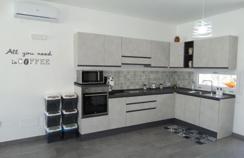 Villa Milicia - New Private Villa near Palermo and Cefalù with Pool, Sea View Terrace, Playground and Large Parking - Foto 5