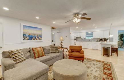 Owl Hoot Lake Retreat- Dock, beach & wooded haven! - Foto 22