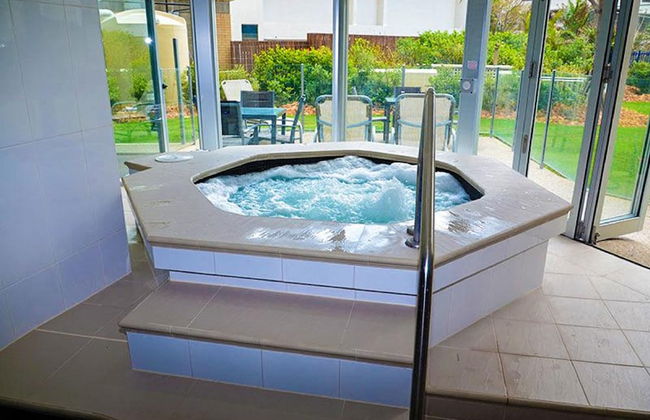 Zenith Ocean Front Apartments - Photo 59