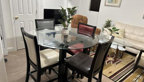 1BR Apartment - Unit B - With Parking and 10min Walk to NYC Train Station - Foto 2