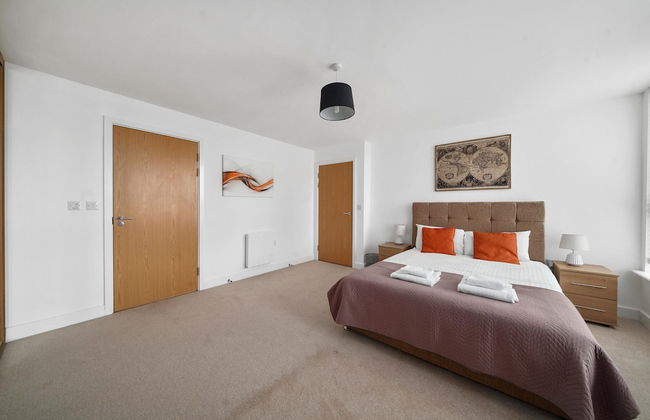 2 Bdrm Penthouse with parking Wycombe - Foto 19