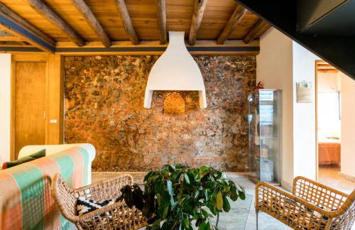 Antigua Panadería de Valdelarco, chimenea con horno 2 Hab 4 pers mas 2 max - Foto 48