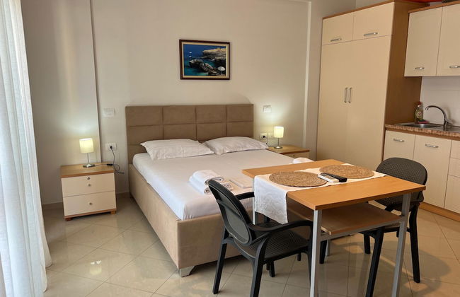 Thoma's K Studios - Photo 13