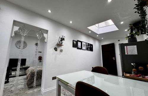 Modern One Bedroom Flat in Twickenham for Business Travelers - Foto 12