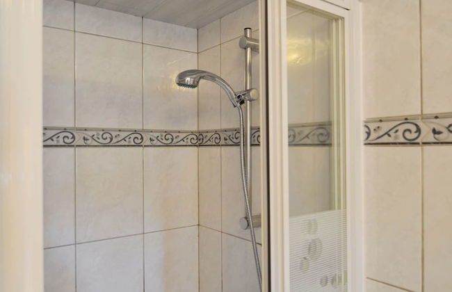 Cottage in Former Farmhouse in Tillet - Photo 12