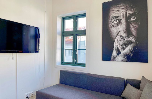 Vibrant Apartment on Bustling Street, Above a Restaurant - Perfect for Tourists, - Foto 19