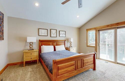 Pine Haven - Photo 12