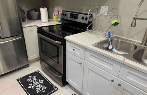 Apartment in Daytona Beach 1BR 1Bath Centrally Located - Photo 26