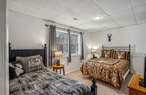 Overlook at Sleepy Creek -- Sleepy Creek Frontage, Secluded, Grill, Fire Pit, Deck, Family Friendly, Game Room, Fishing, Hammock, View, Fireplace - Foto 26